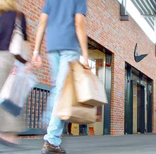 UK retail sales fall 0.8% in May
