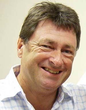 B&Q joins forces with Alan Titchmarsh