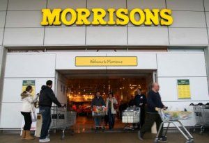 B&Q shakes with Morrisons again over store share