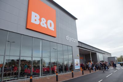 New B&Q Bedford opens for business