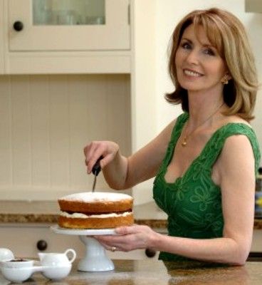 Poundland links with Jane Asher for exclusive bakeware launch