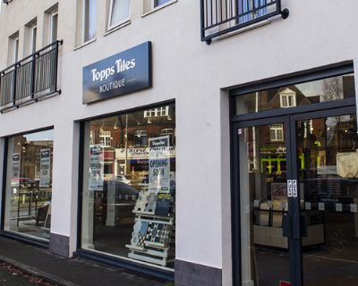 Topps Tiles launches new boutique store