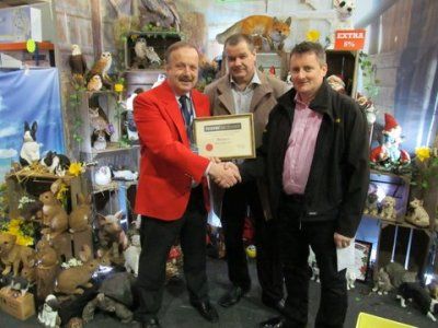 Vivid Arts wins Best Display Stand at Home Hardware show