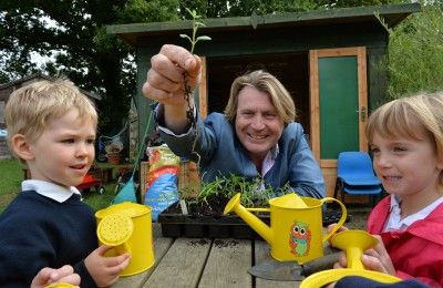 Internet is killing gardening for kids, says David Domoney