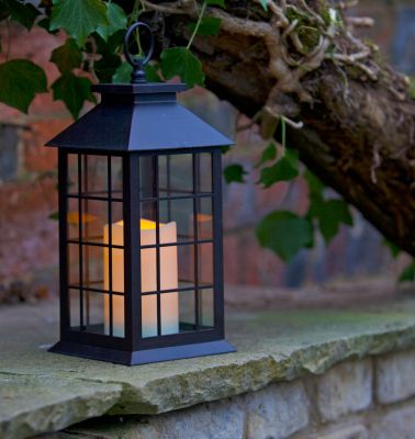 Smart Garden Products lanterns light up sales