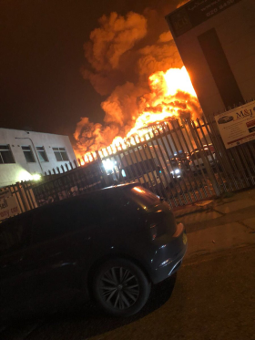 The fire at Rustins on Waterloo Road could be seen from miles around [Credit: Twitter/@MPSBarnet
