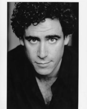 Stephen Mangan will host the 2018 GIMA Awards