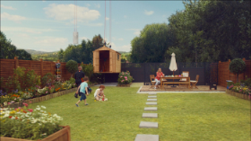 The new B&Q TV ad features real B&Q employees helping a family improve their garden