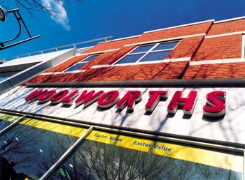 Last credit insurer pulls out of Woolworths
