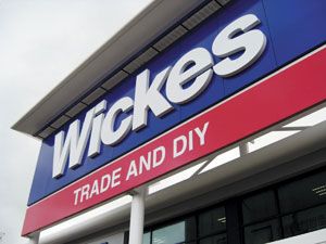 Wickes buys 13 Focus stores