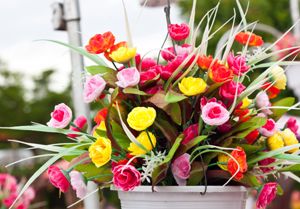 Hay fever drives boom in sales of fake flowers