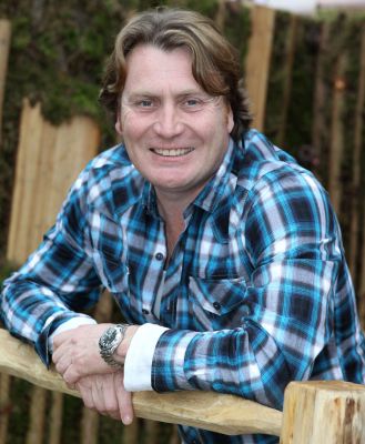 Two weeks left to win free garden centre talks by TV garden guru