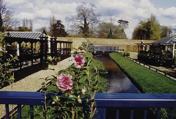 Garden centre lease wrangle prompts sale of stock