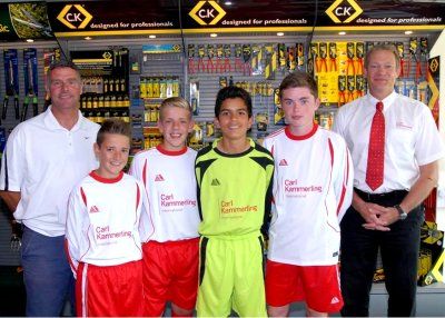 Pwllheli under-14s get kit boost from Carl Kammerling