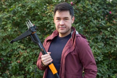 TV backs Fiskars Weed Puller