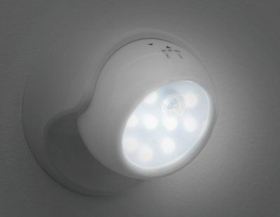 Wireless motion sensor light from Am-Tech